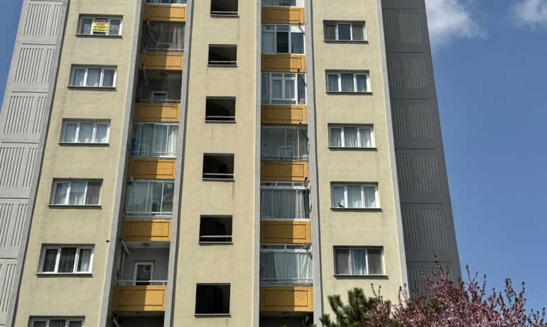 EKOL'DEN ANKARA/ETİMESGUT/ERYAMAN KİRALIK 2+1 METRO YANI ARAKAT DAİRE