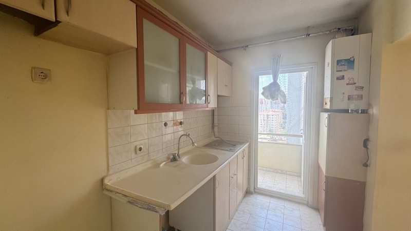 EKOL'DEN ANKARA/ETİMESGUT/ERYAMAN KİRALIK 2+1 METRO YANI ARAKAT DAİRE