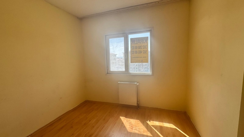 EKOL'DEN ANKARA/ETİMESGUT/ERYAMAN KİRALIK 2+1 METRO YANI ARAKAT DAİRE