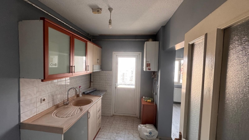 EKOL'DEN ANKARA/ETİMESGUT/ERYAMAN KİRALIK 2+1 METRO YANI ARAKAT KOMBİLİ DAİRE