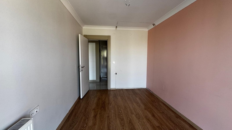 EKOL'DEN ANKARA/ETİMESGUT/ERYAMAN KİRALIK  MEYDAN ERYAMANDA  2+1 ARAKAT METRO YAKINI DAİRE