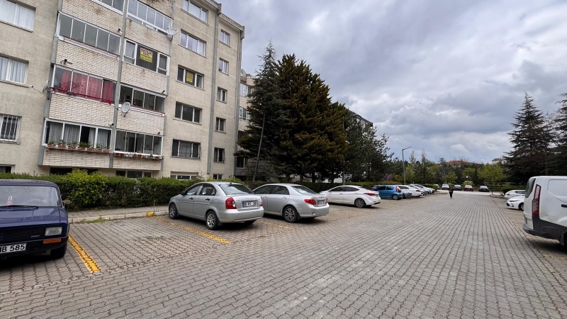 EKOL'DEN ANKARA/ETİMESGUT/ERYAMAN SATILIK 3+1 BETONTAŞ BLOKLARI ARAKAT DAİRE.....