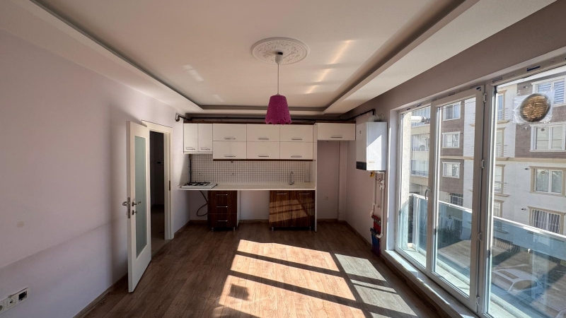 EKOL'DEN ANKARA/ETİMESGUT/ERYAMAN/ŞEKER MAH. KİRALIK 2+1 ARAKAT DAİRE..
