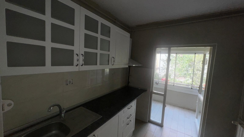 EKOL'DEN ETİMESGUT/ERYAMAN KİRALIK 2+1 BETONTAŞ BLOKLARI ARAKAT DAİRE.....