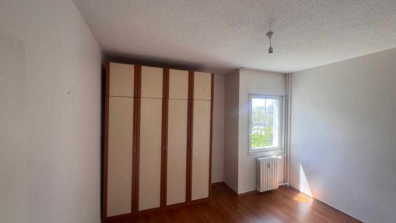EKOL'DEN ETİMESGUT/ERYAMAN KİRALIK 2+1 BETONTAŞ BLOKLARI ARAKAT DAİRE.....